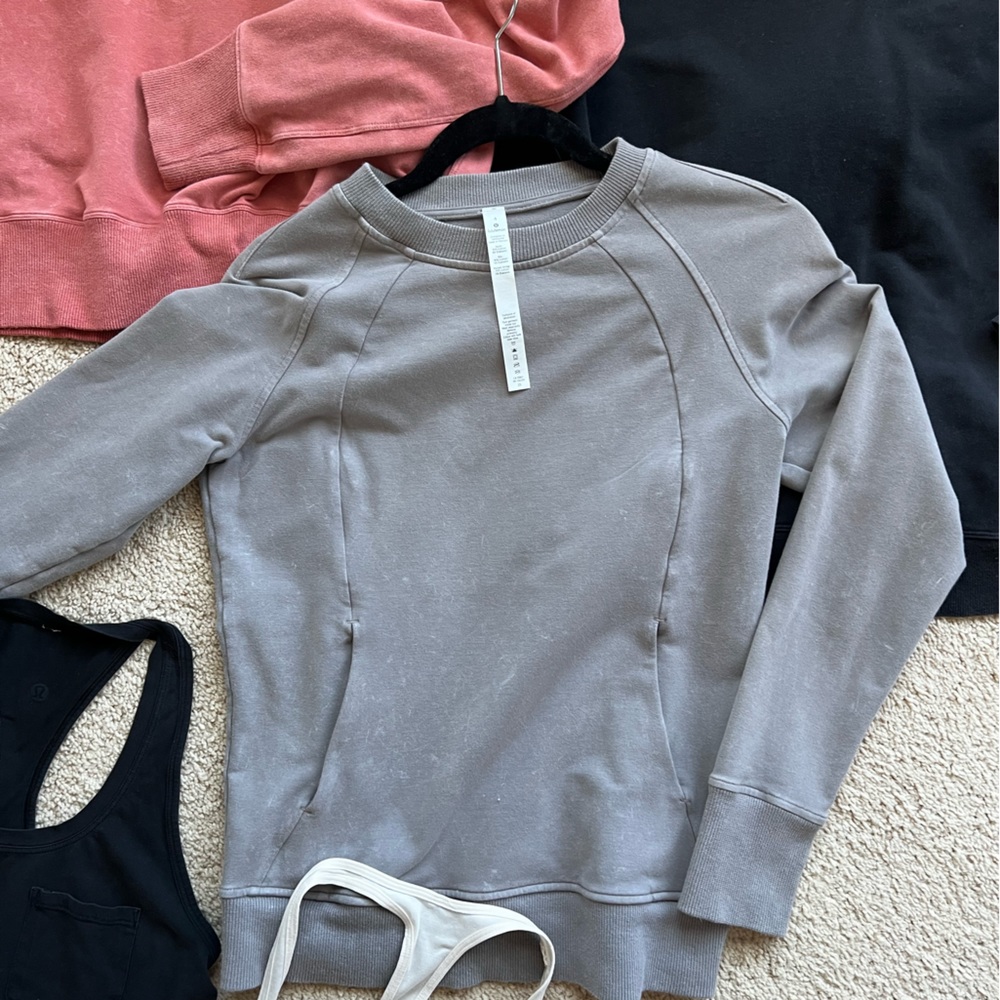 Lululemon gray sweatshirt with pockets size 4